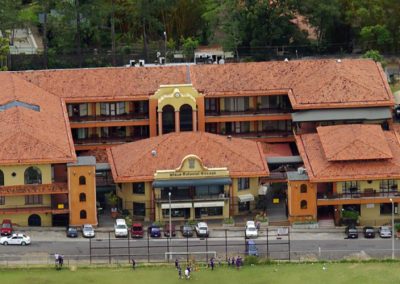Oficentro Plaza Colonial Escazú